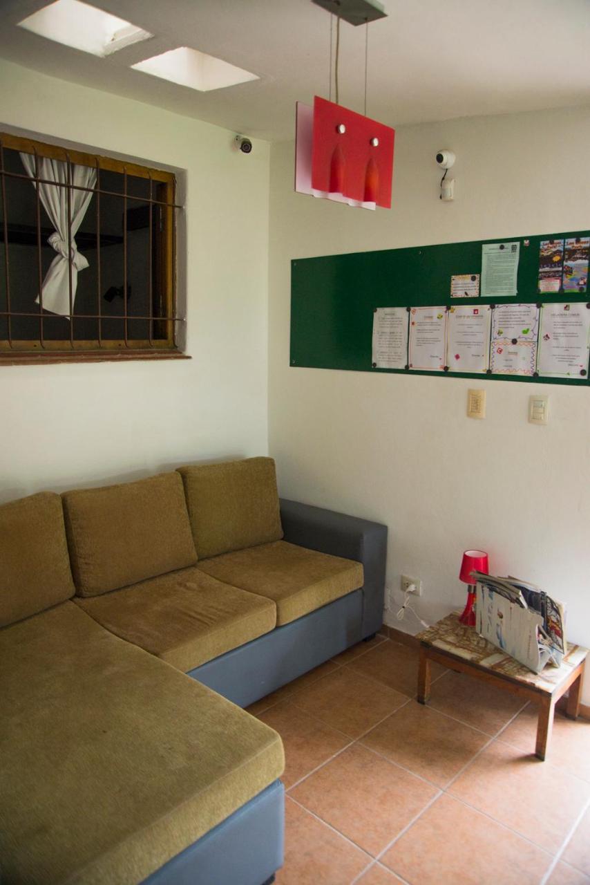 Feliza Hostel Villa Carlos Paz Zewnętrze zdjęcie